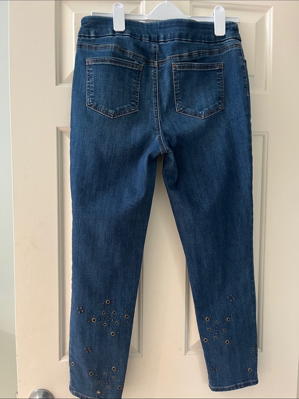 Chico's Dark Blue pull on Ankle Jeans with Eyelet Detail - Picture 3 of 3